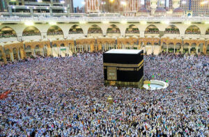 Read more about the article Cheap Umrah Packages: Benefits & Tips to Select the Right Deal