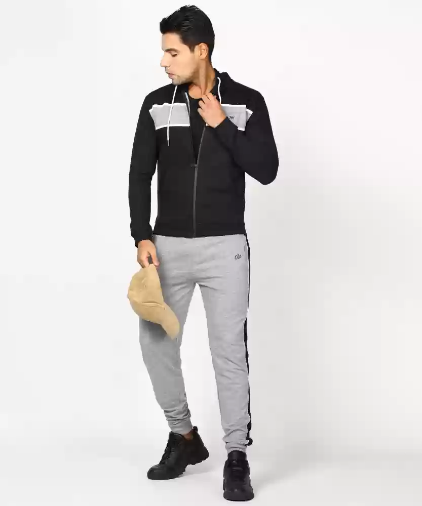 Read more about the article Do not Miss Out on These Tracksuit Deals