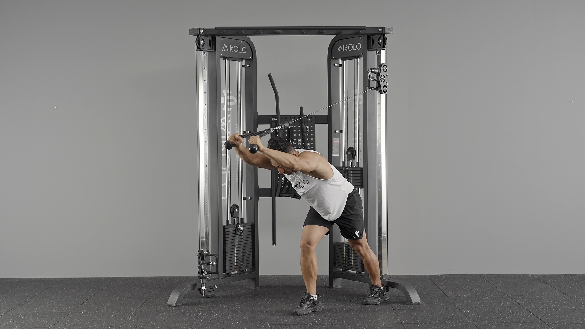 You are currently viewing The Ultimate Guide to Cable Machine: A Versatile Tool for Total Body Fitness