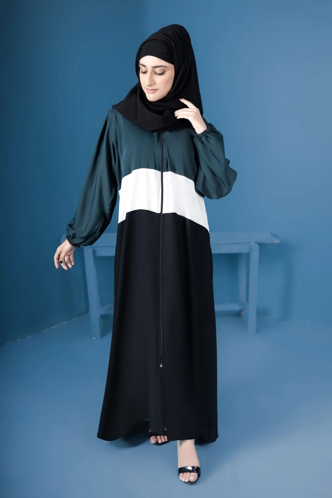 You are currently viewing Abaya Style: A Comprehensive Guide to Modern Modesty