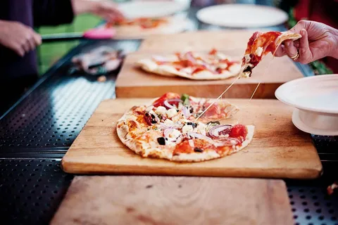 You are currently viewing Discover the Charm of Mobile Pizza Catering Western Sydney