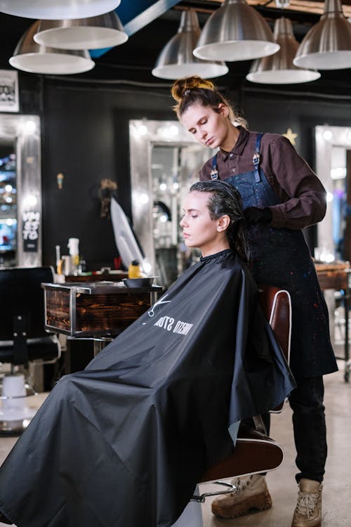 Read more about the article The Importance of Hair Salon Coaching: Transforming Your Business for Success.