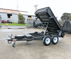 Read more about the article Hydraulic Tipping Trailers: The Guide to Versatile, Efficient Towing