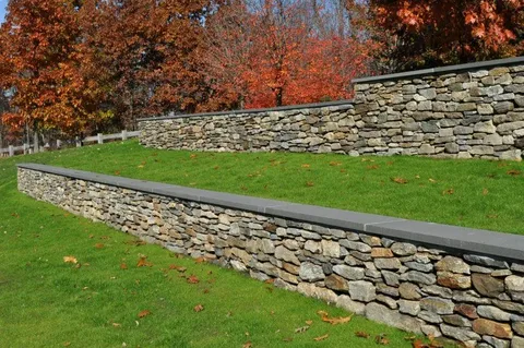 Read more about the article Essential Tips for Installing Retaining Wall Posts Brisbane