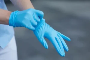 Read more about the article Nitrile Disposable Gloves: Versatile for Healthcare & Food