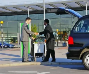 Read more about the article The Ultimate Guide to Choosing the Sydney Airport Pickup