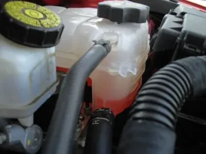 Read more about the article What Does a Coolant Reserve Tank Do? Understanding Its Role in Your Vehicle