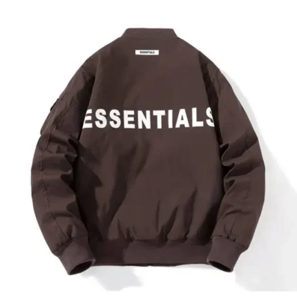 Read more about the article Why the Essentials Hoodie is the Perfect Gift for Streetwear Fans and Friends