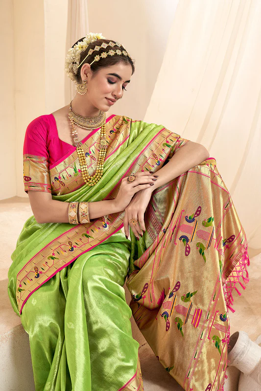 Read more about the article Top Saree Trends for 2024: Green and Purple Sarees in Focus