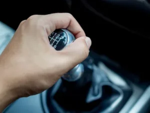 Read more about the article Upgrading Your Holden Cruze Gear Stick: Options for Drivers