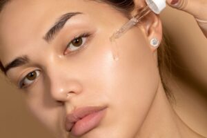 Read more about the article The Perfect Skincare Trio: Why You Need a Cleanser, Toner, and Moisturizer