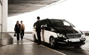 Read more about the article Exploring the Benefits of Chauffeur Vans Melbourne